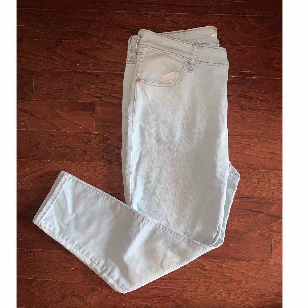 Women’s Old Navy Super Skinny Jeans